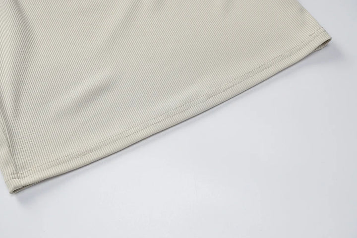 VESTIDO MIDI BODYCON EM NERVURAS SOLIDAS FORA DO OMBRO