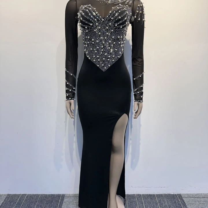 VESTIDO DE BAILE COM STRASS BRILHANTE E COM PÉROLAS