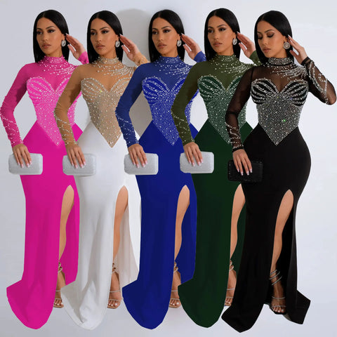VESTIDO DE BAILE COM STRASS BRILHANTE E COM PÉROLAS