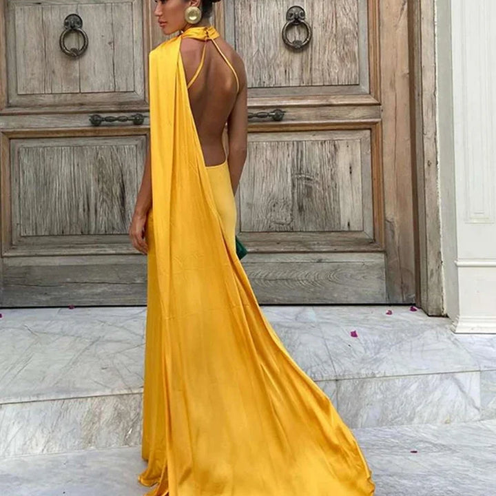 VESTIDO LONGO ELEGANTE EM CETIM,SEM MANGAS, ABERTO NAS COSTAS COM CACHECOL FINO DE AJUSTE