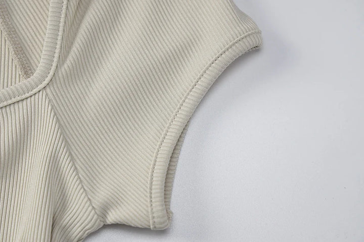 VESTIDO MIDI BODYCON EM NERVURAS SOLIDAS FORA DO OMBRO