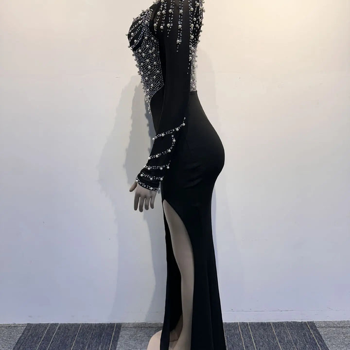 VESTIDO DE BAILE COM STRASS BRILHANTE E COM PÉROLAS