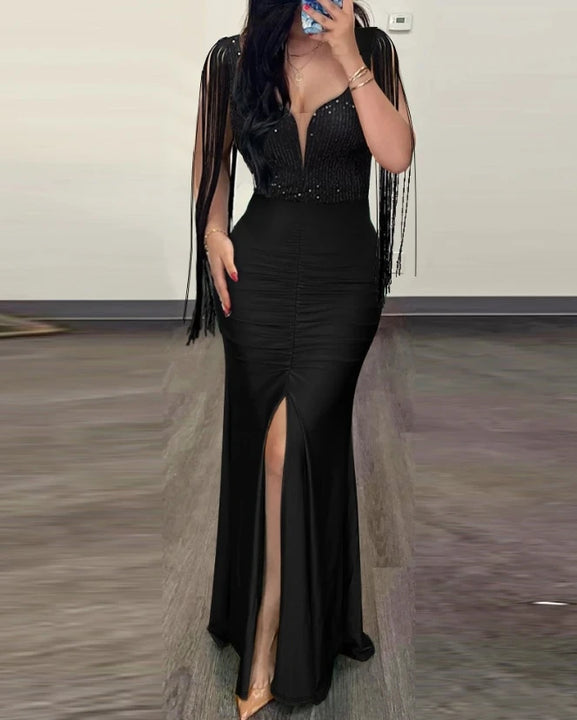 VESTIDO ELEGANTE COM LANTEJOULAS COM CONTRASTE