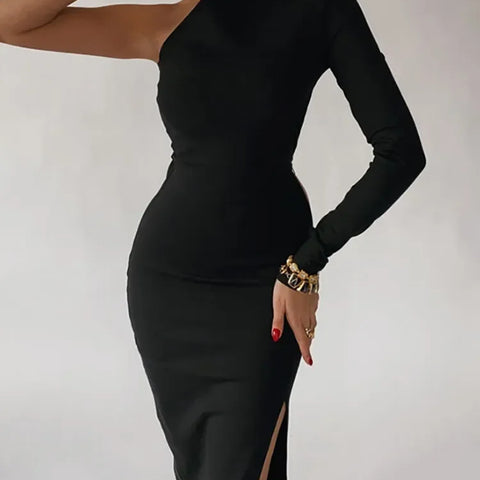 VESTIDO MAXI ELEGANTE DE UM OMBRO COM FENDA