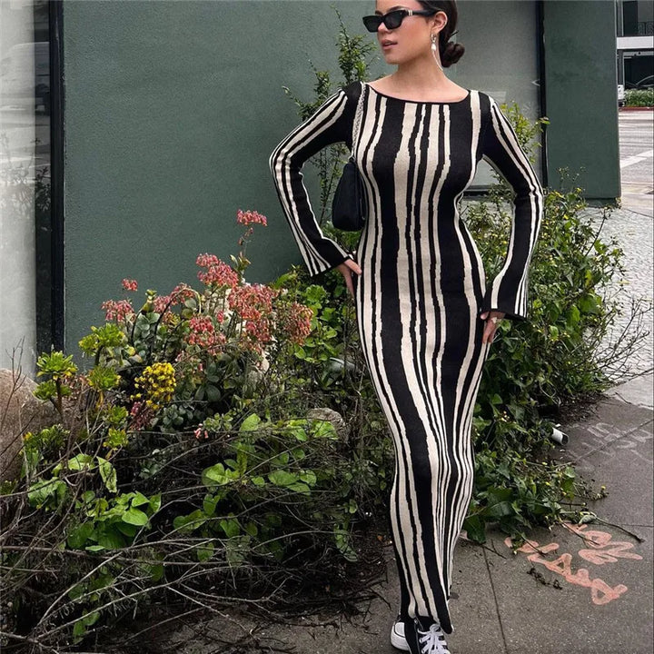 VESTIDO VINTAGE DE MALHA WAVE PRINT COM MANGA LONGA