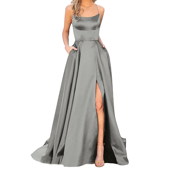 VESTIDO LONGO COM ABERTURA NAS COSTA