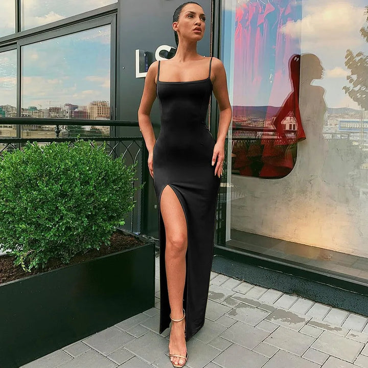 VESTIDO LONGO COM COMPRIMENTO ATE O TORNOZELO