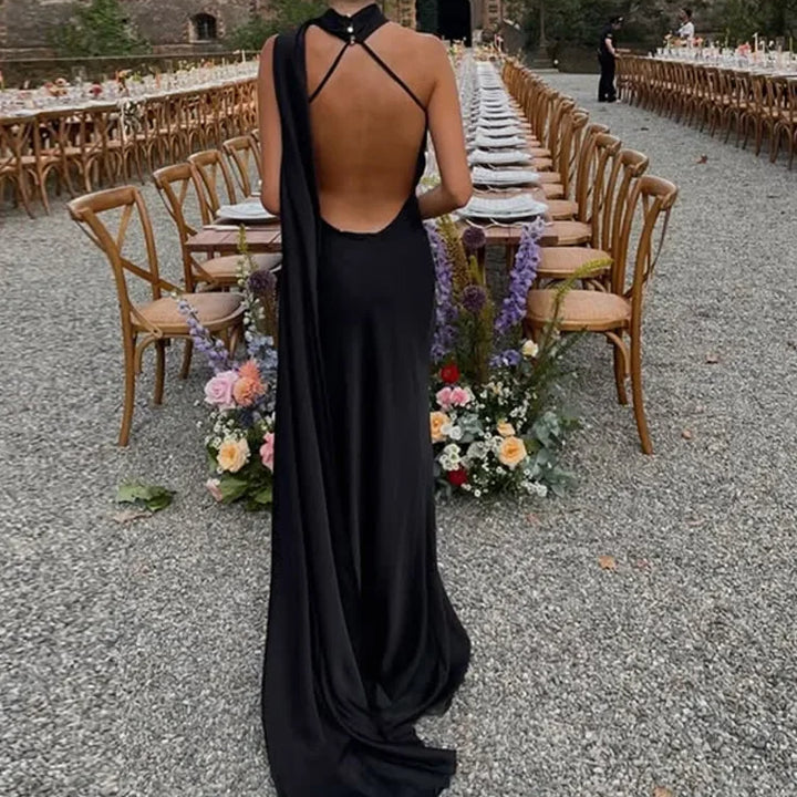 VESTIDO LONGO ELEGANTE EM CETIM,SEM MANGAS, ABERTO NAS COSTAS COM CACHECOL FINO DE AJUSTE