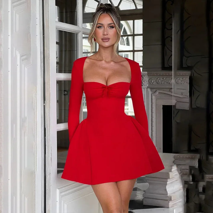 VESTIDO ELEGANTE DE LINHA A COM DECOTE QUADRADO