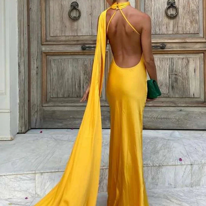 VESTIDO LONGO ELEGANTE EM CETIM,SEM MANGAS, ABERTO NAS COSTAS COM CACHECOL FINO DE AJUSTE