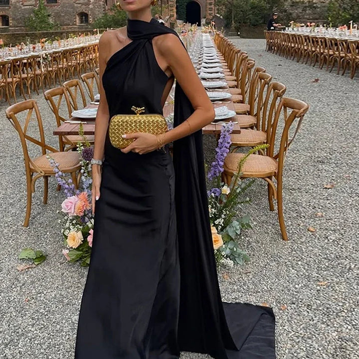 VESTIDO LONGO ELEGANTE EM CETIM,SEM MANGAS, ABERTO NAS COSTAS COM CACHECOL FINO DE AJUSTE